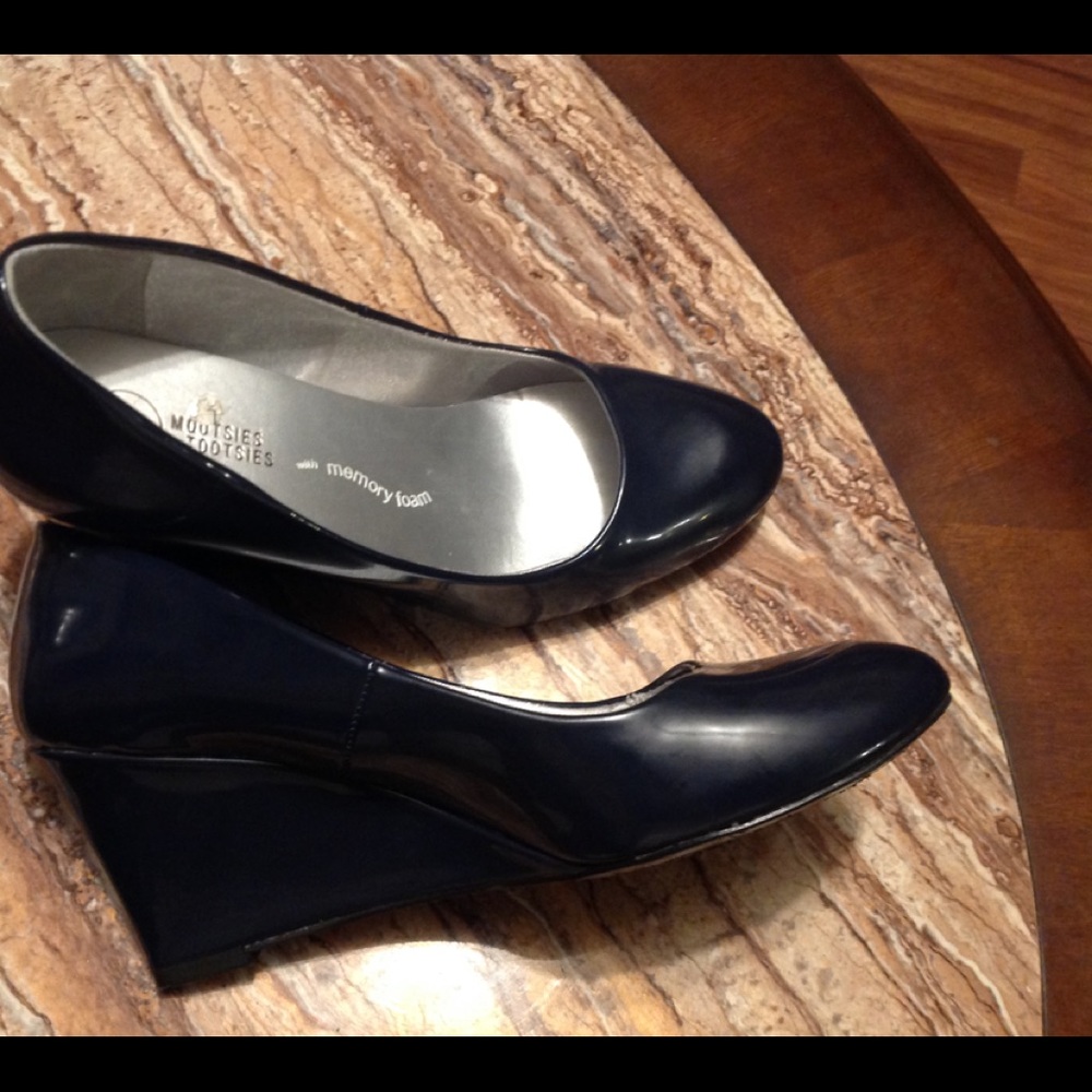 Mootsies Tootsies Shoes 7 M Women’s w memory foam